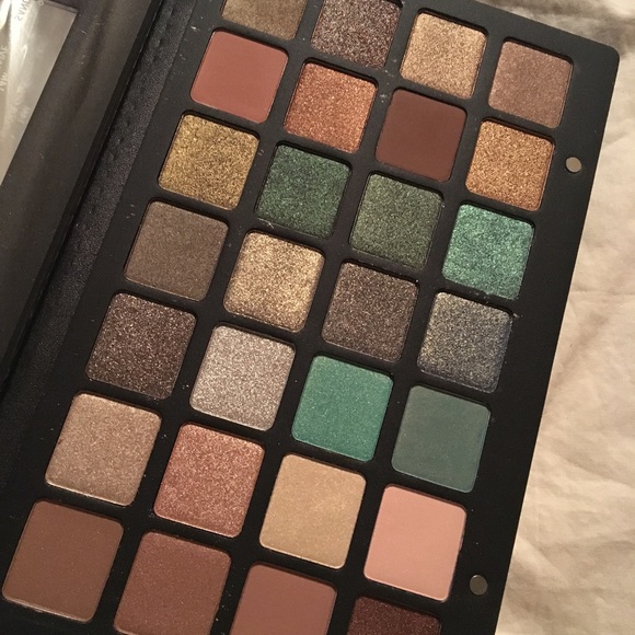 Natasha Denona Eyeshadow Palette 28 - Picture 3 of 7